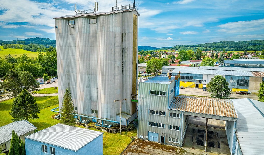 Prodej výrobních prostor 9 957 m², Kájov – náhled fotky 38