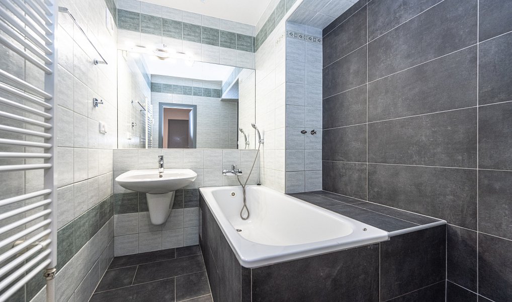 Prodej bytu 2+1 79 m², Praha – náhled fotky 8