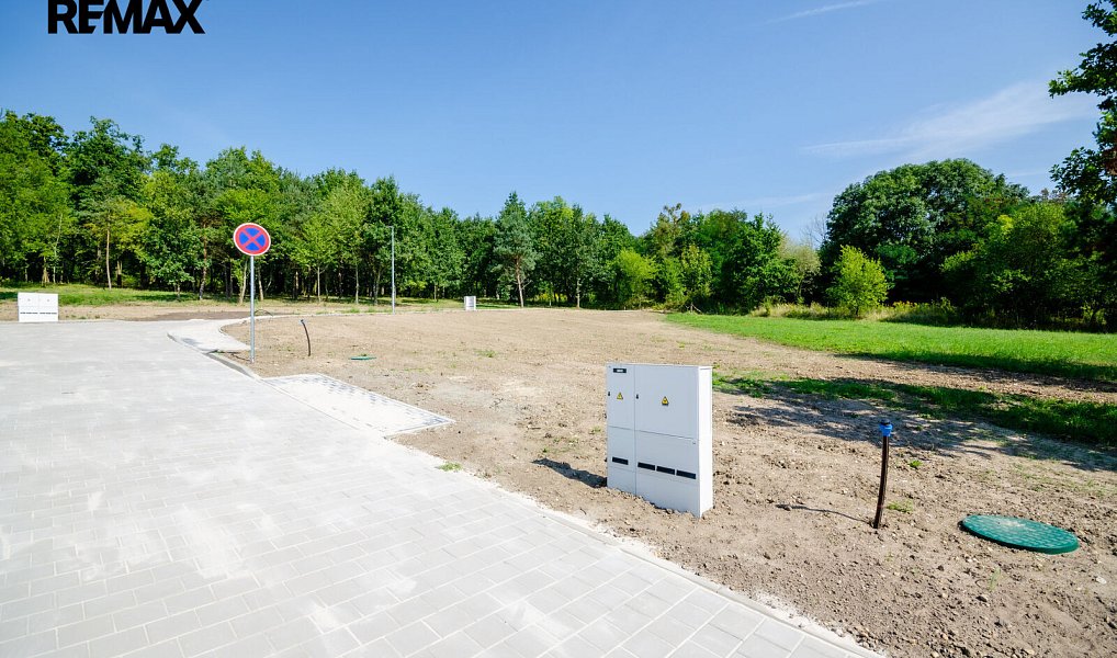 Prodej stavebního pozemku 1 061 m², Kolín – náhled fotky 10