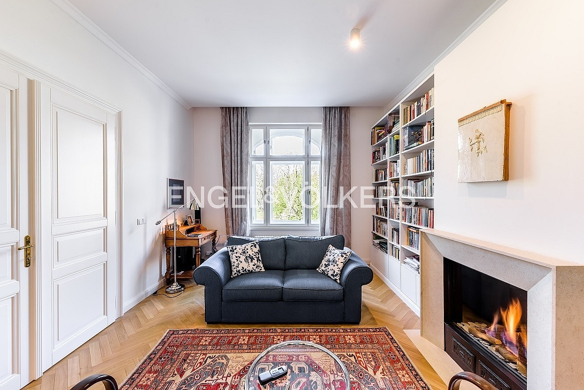 Pronájem bytu 3+kk 138 m² — photo 3