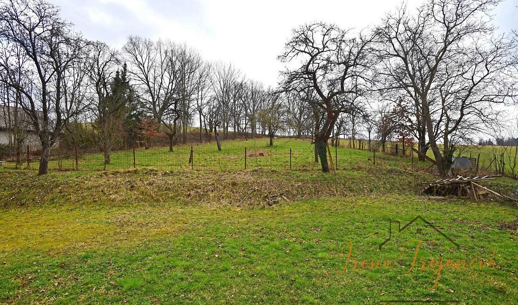 Prodej stavebního pozemku 1 040 m², Benešov – náhled fotky 13