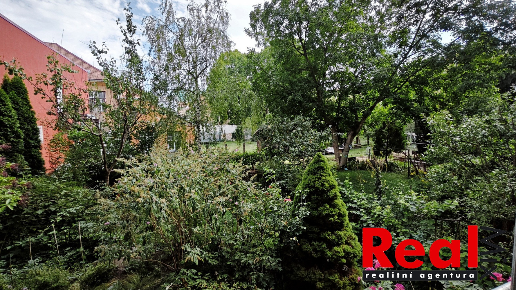 Prodej bytu 1+kk 26 m² – fotografie 3
