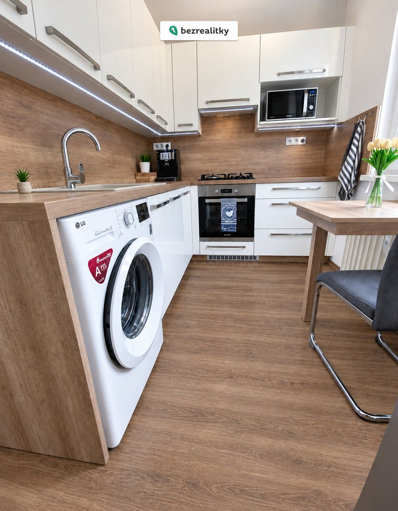 Prodej bytu 2+1 57 m² – fotografie 2