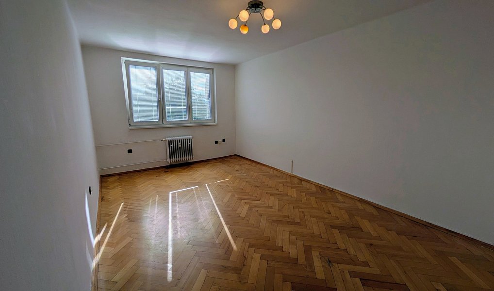 Pronájem bytu 2+1 53 m², Strakonice – náhled fotky 3