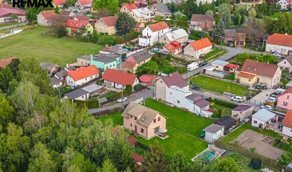 Prodej domu 155 m² s pozemkem 767 m², Lány – náhled fotky 14