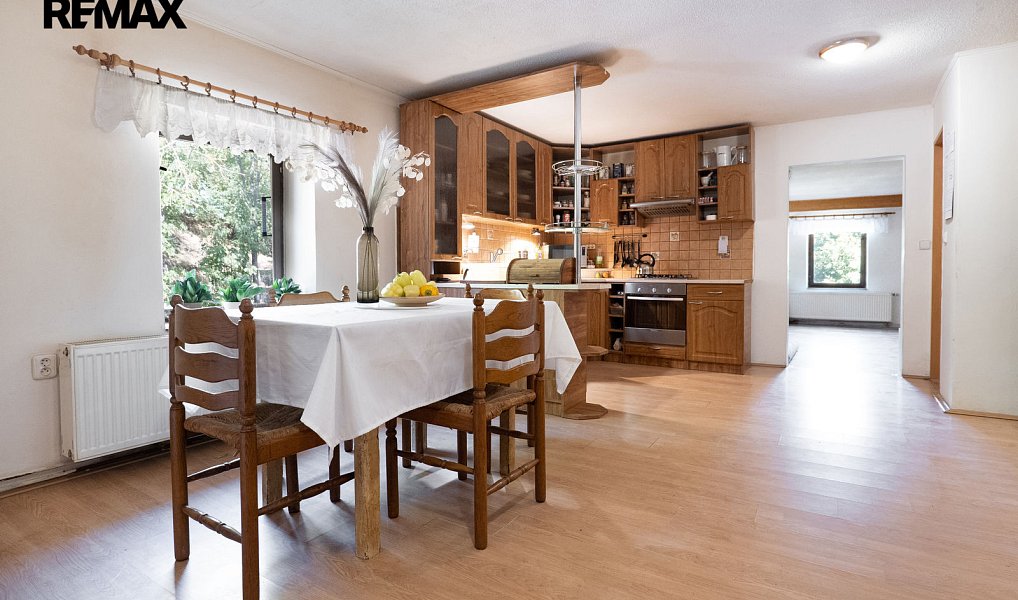 Prodej domu 770 m² s pozemkem 9 150 m², Kundratice – náhled fotky 18