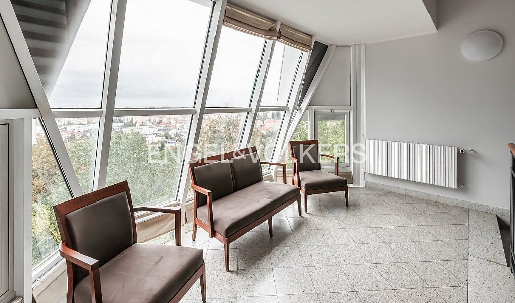 Pronájem kanceláře 700 m², Praha – náhled fotky 13