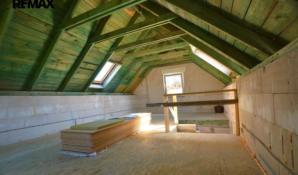 Prodej zahrady 374 m², Dubí – náhled fotky 12