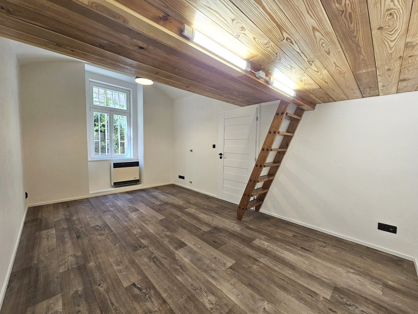Pronájem bytu 1+1 35 m² – fotografie 5