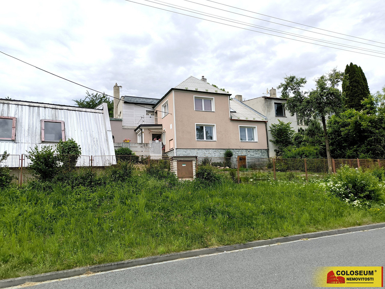 Prodej domu 160 m² s pozemkem 1 001 m²