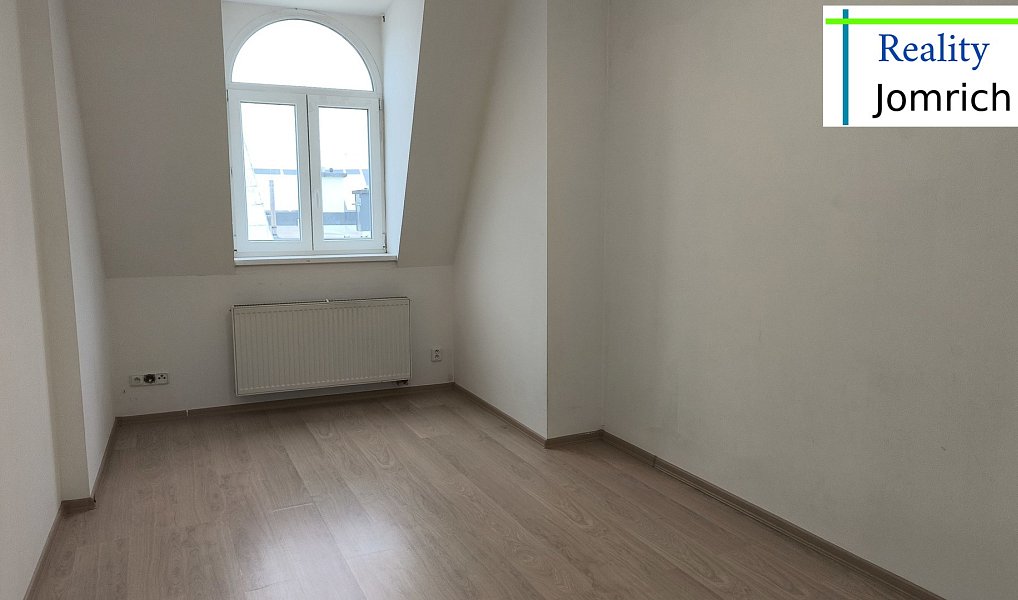 Pronájem bytu 1+1 41 m², Liberec – náhled fotky 2