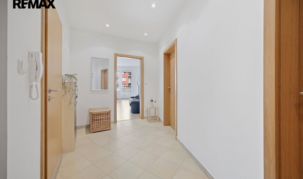 Prodej bytu 2+kk 58 m², Praha – náhled fotky 15