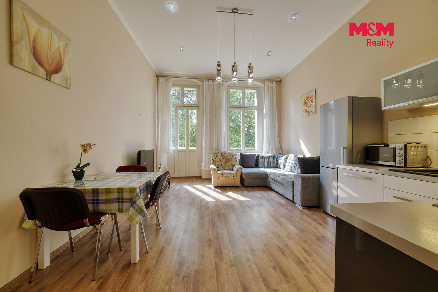 Pronájem bytu 3+kk 81 m² — photo 2