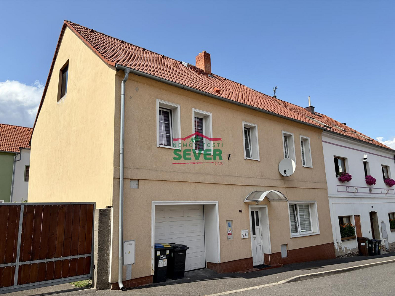 Prodej domu 194 m² s pozemkem 197 m²