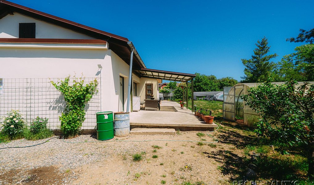Prodej domu 96 m² s pozemkem 714 m², Zálezlice – náhled fotky 28