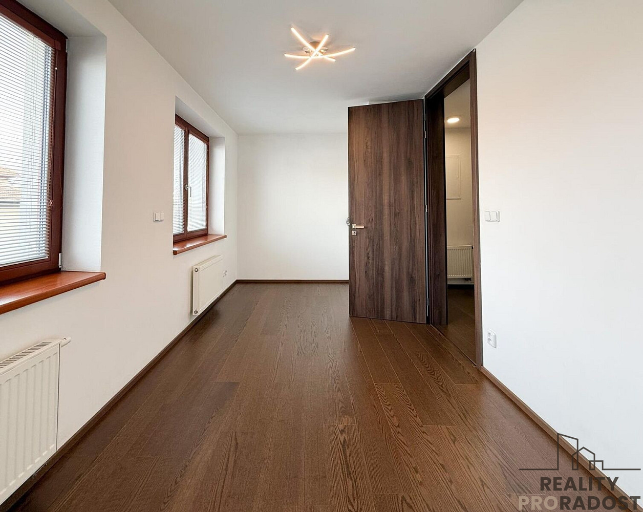 Pronájem bytu 2+kk 49 m² — photo 4