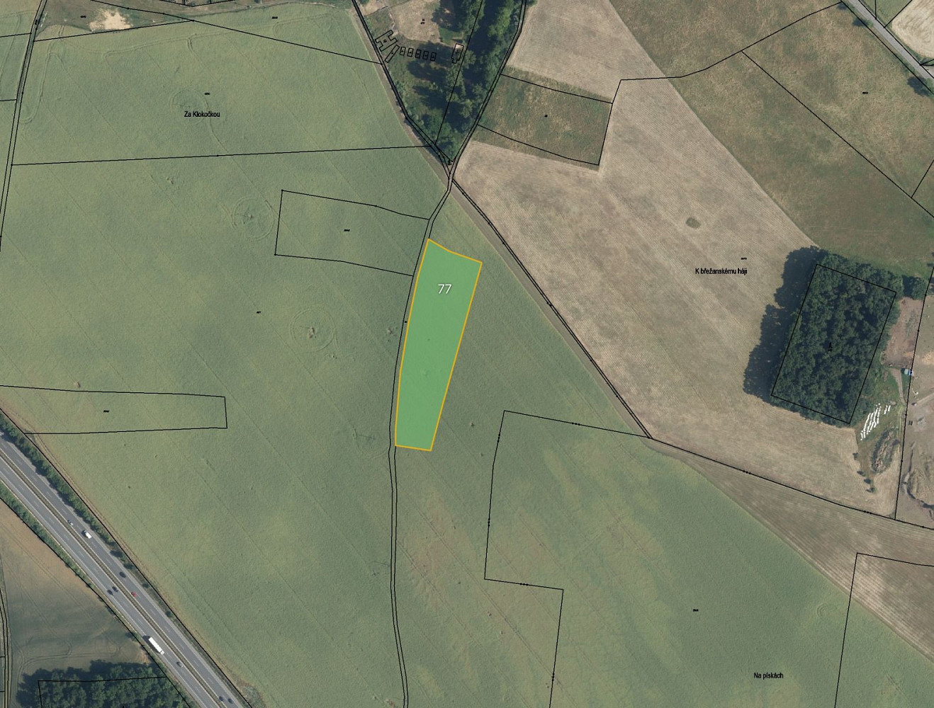 Prodej pole 6 416 m²
