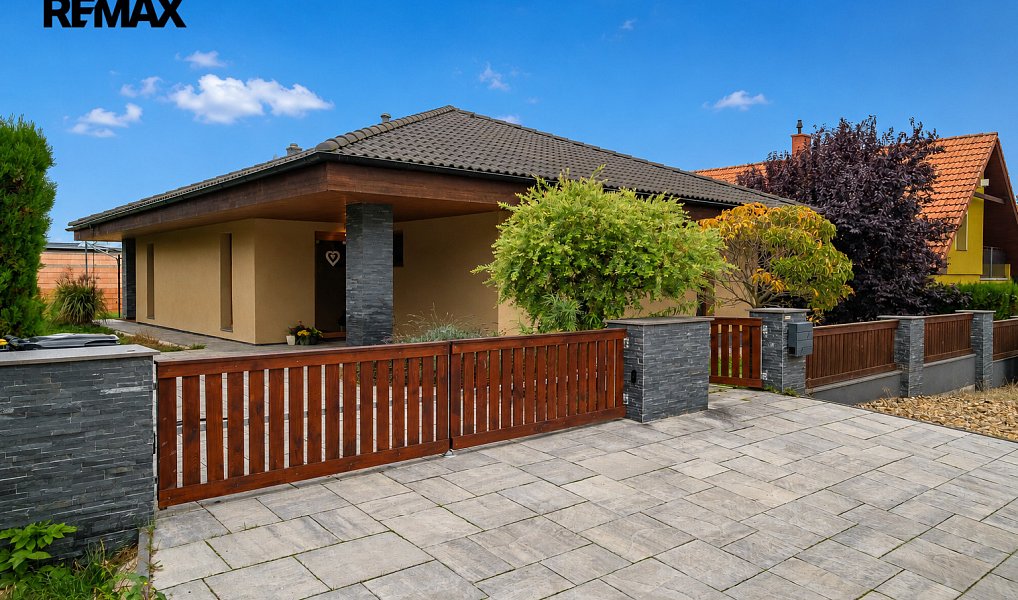 Prodej domu 205 m² s pozemkem 634 m², Smolnice – náhled fotky 19