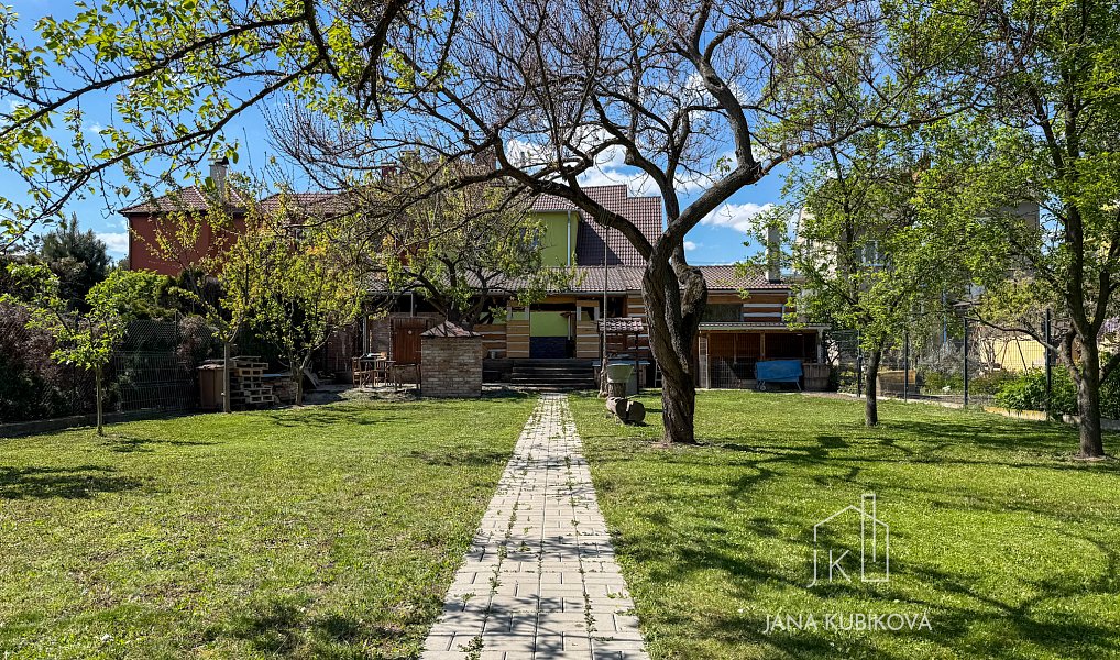 Prodej domu 336 m² s pozemkem 1 199 m², Kyjov – náhled fotky 2
