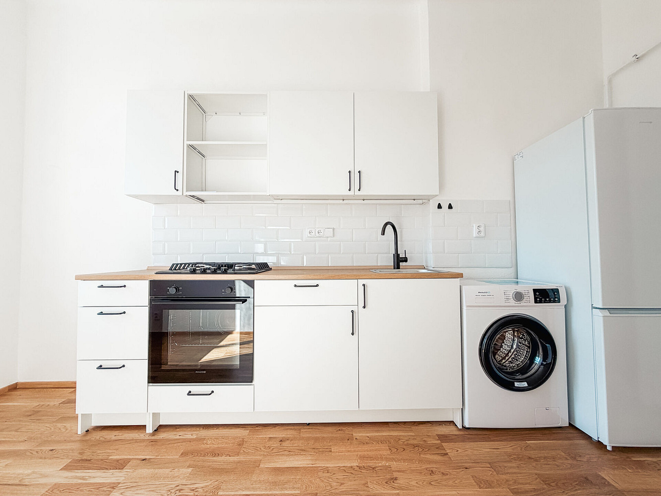 Pronájem bytu 1+1 38 m² – fotografie 2