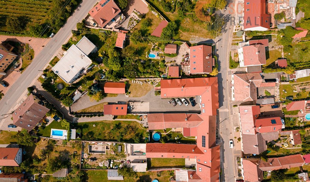 Prodej ubytovacího objektu 605 m², Pavlov – náhled fotky 33