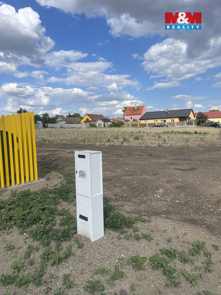 Prodej stavebního pozemku 1 100 m² – fotografie 2