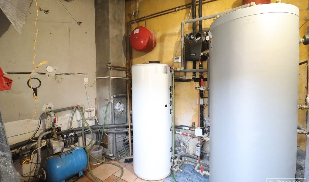 Prodej domu 69 m² s pozemkem 3 400 m², Štěkeň – náhled fotky 12