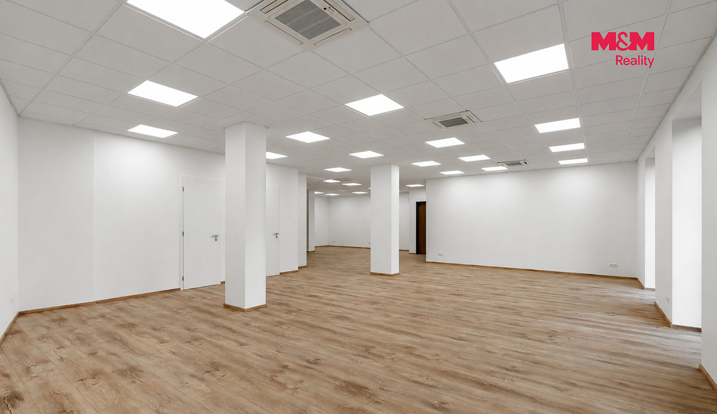 Prodej kanceláře 139 m² – fotografie 2