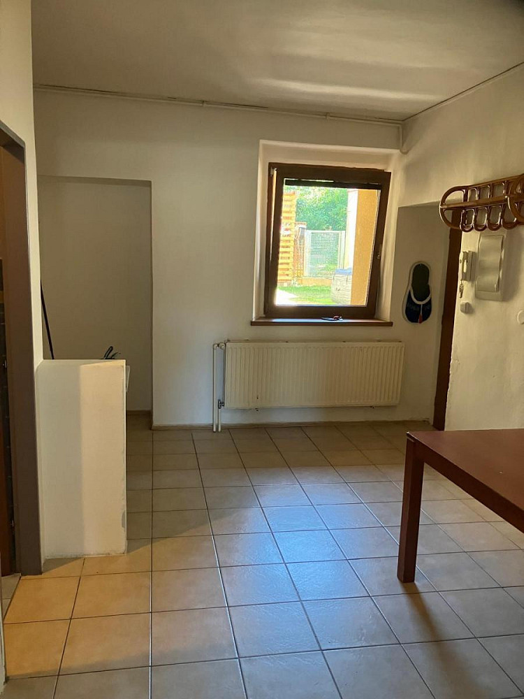 Pronájem bytu 3+kk 54 m² – pohled 4