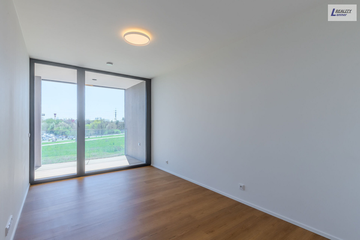 Pronájem bytu 2+kk 75 m² - Więcej