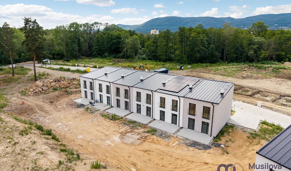 Prodej domu 92 m² s pozemkem 186 m², Újezdeček – náhled fotky 36