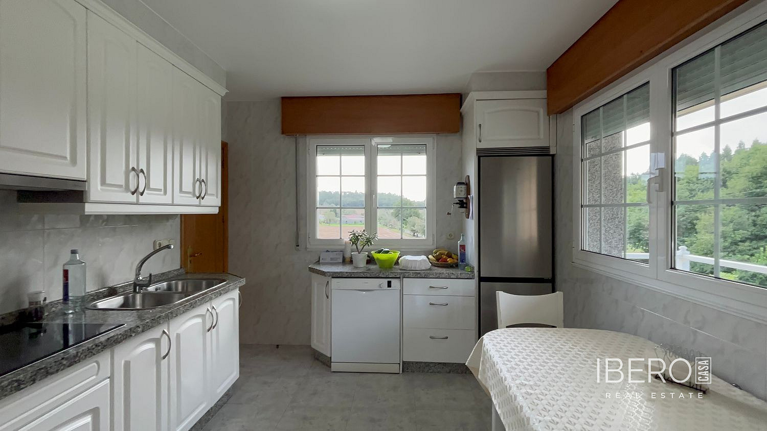 Prodej domu 240 m² s pozemkem 3 220 m²