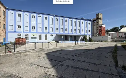 Prodej výrobních prostor 3 508 m², Cukrovarská, Praha 9 - Čakovice