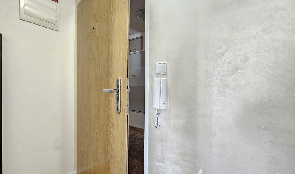 Pronájem bytu 2+kk 35 m², Praha – náhled fotky 4