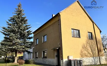Pronájem bytu 3+1 75 m², Výškovská, Chodová Planá, okres Tachov