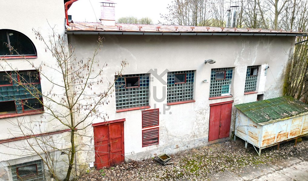 Prodej výrobních prostor 4 440 m², Bílá Třemešná – náhled fotky 12