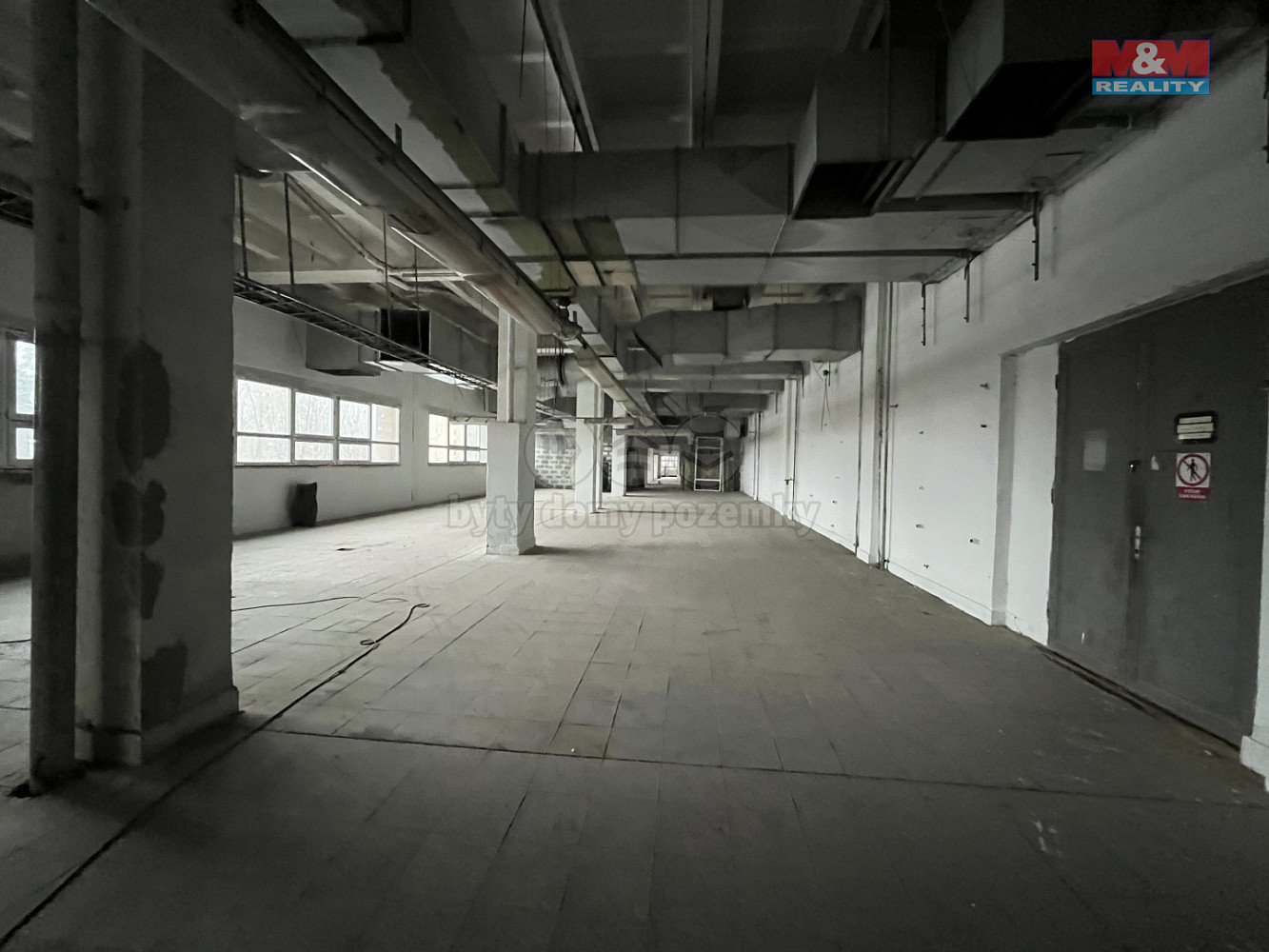 Pronájem skladovacích prostor 600 m² — photo 3