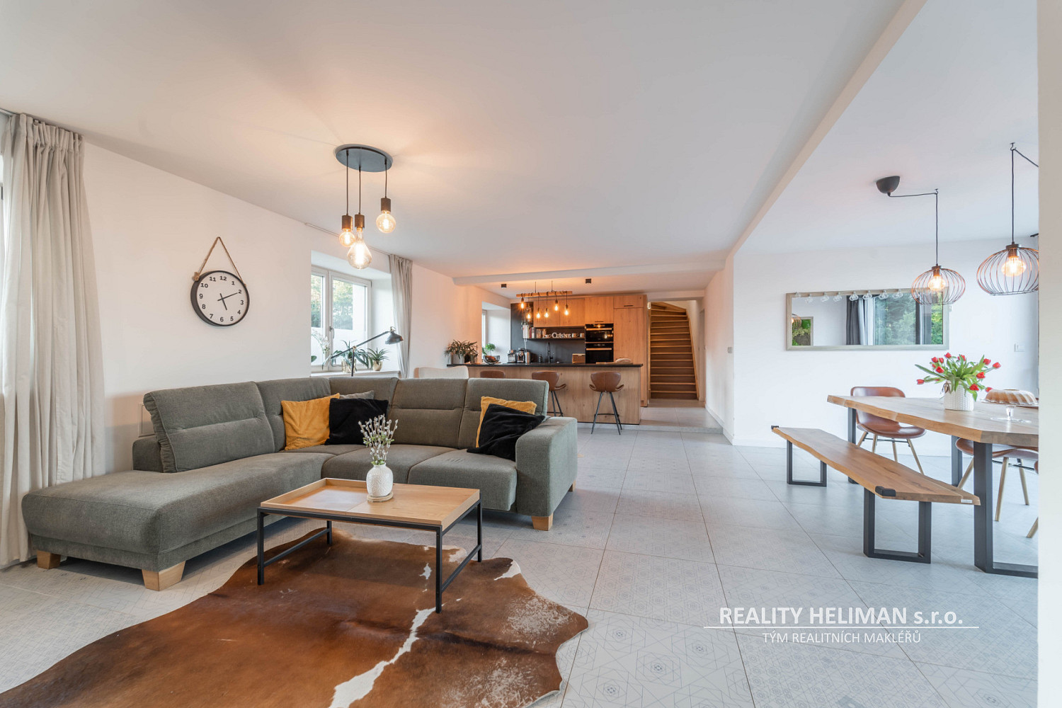 Prodej domu 260 m² s pozemkem 5 558 m² — photo 3