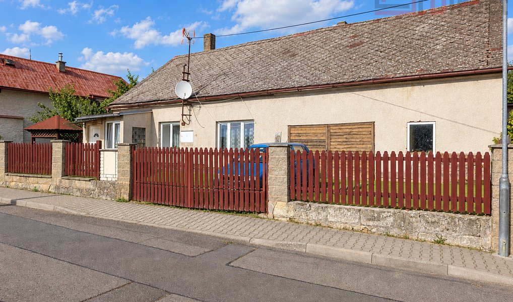 Prodej domu 190 m² s pozemkem 1 352 m², Kováň – náhled fotky 2