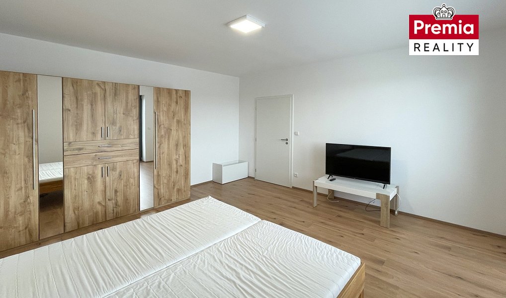 Pronájem bytu 2+kk 64 m², Hostěradice – náhled fotky 12