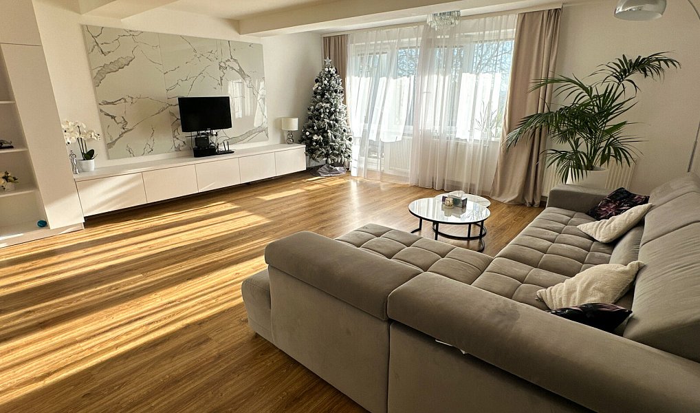 Prodej domu 300 m² s pozemkem 154 m², Tachov – náhled fotky 14