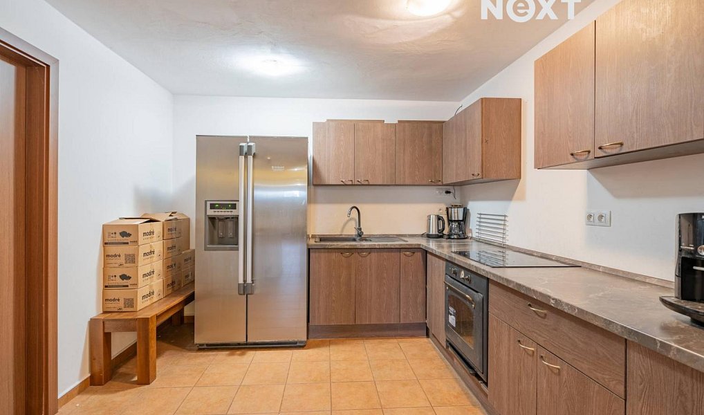 Prodej domu 450 m² s pozemkem 215 m², Mutěnice – náhled fotky 11