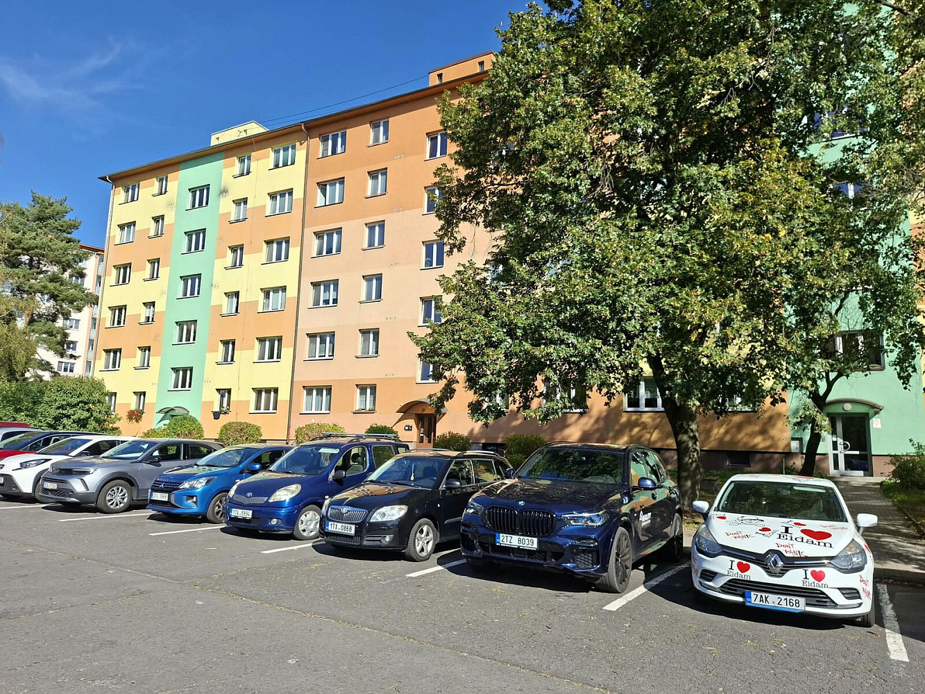 Prodej bytu 2+1 56 m² – fotografie 2