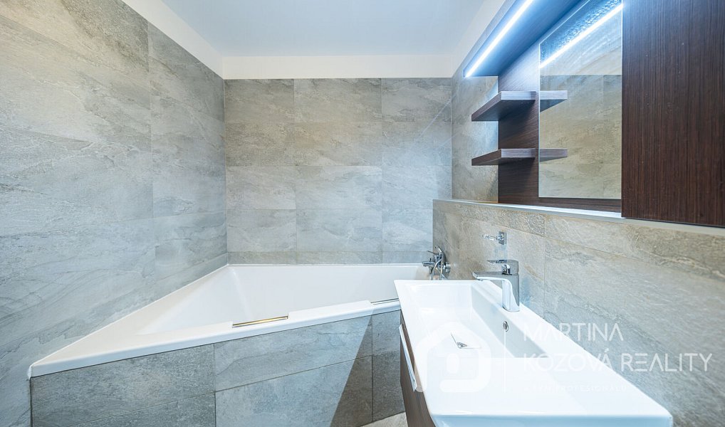 Pronájem bytu 2+kk 59 m², Praha – náhled fotky 28