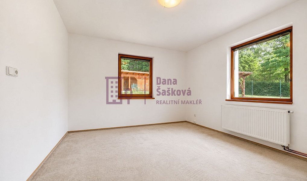 Prodej domu 210 m² s pozemkem 2 641 m², Rodvínov – náhled fotky 18