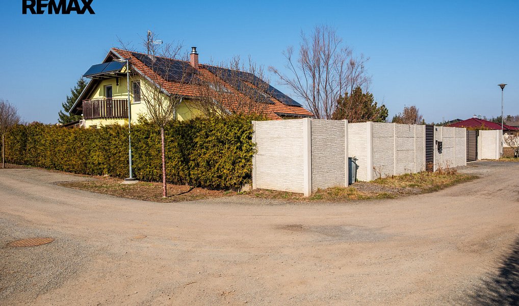Prodej domu 209 m² s pozemkem 1 446 m², Bedihošť – náhled fotky 3