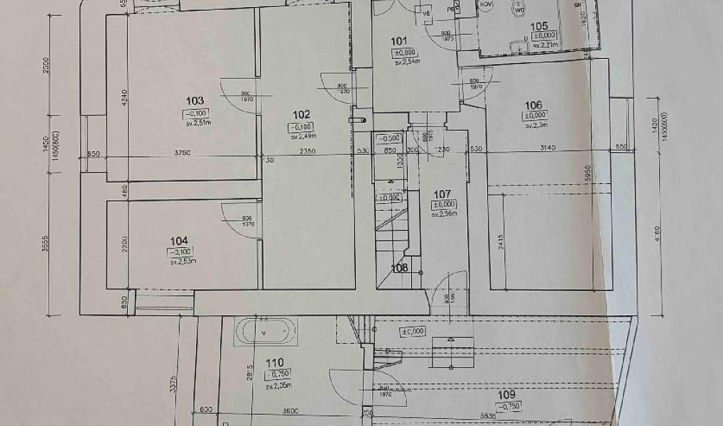 Prodej domu 240 m² s pozemkem 1 457 m², Dvorce – náhled fotky 31
