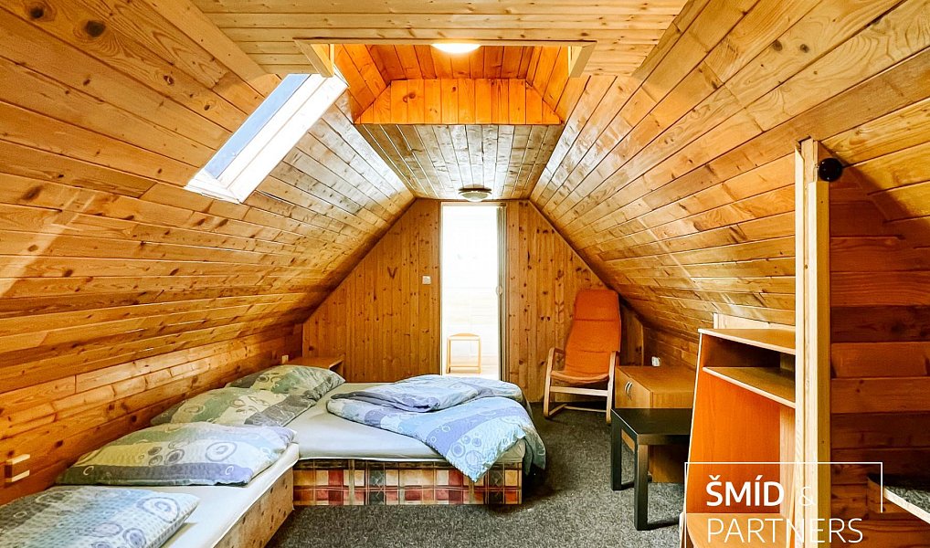 Prodej ubytovacího objektu 778 m², Hraběšice – náhled fotky 13