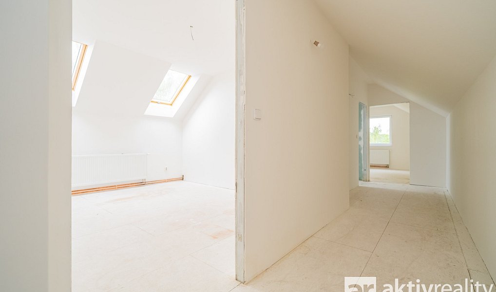 Prodej domu 257 m² s pozemkem 904 m², Liblice – náhled fotky 16