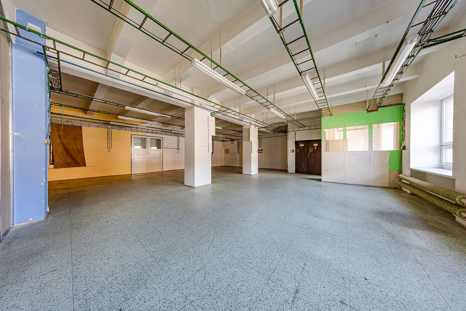 Pronájem výrobních prostor 320 m² – fotografie 4